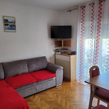 Apartments Nina Сутіван Екстер'єр фото
